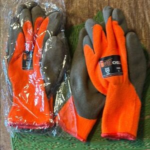 Ion Chill Orange and Gray Work Gloves